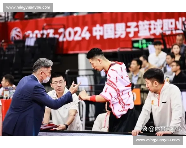 聚焦篮球常规赛激烈角逐与球队实力碰撞的全景观察与深度解析
